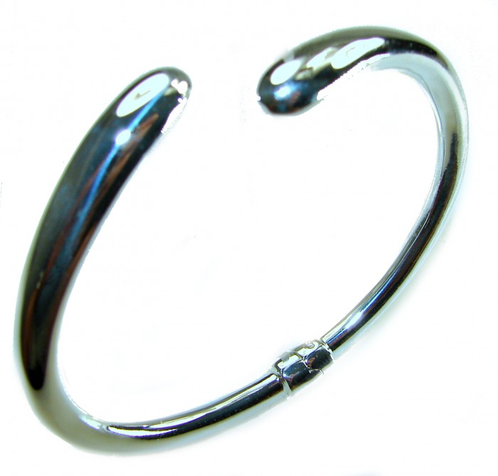 Fancy .925 Sterling Silver handcrafted Statement Italy made Bracelet / Cuff - Close-up of handcrafted .925 sterling silver Italian bracelet