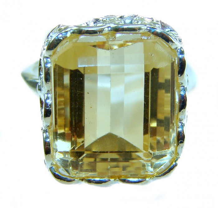 Solid 22.8 carat Genuine Lemon Quartz .925 Sterling Silver handcrafted ring size 8 - Close-up of lemon quartz stone set in sterling silver ring.