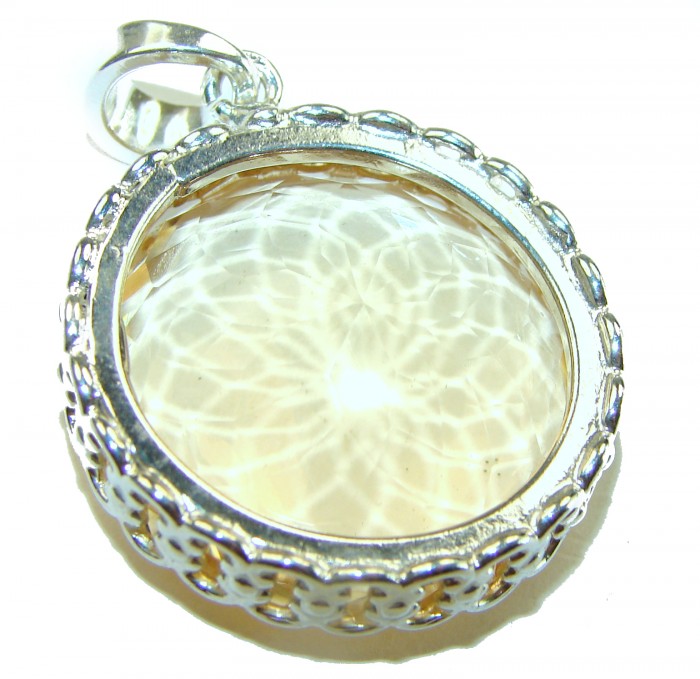 Golden Sun 29.3 carat Lemon Quartz .925 Sterling Silver handcrafted pendant - photo 1