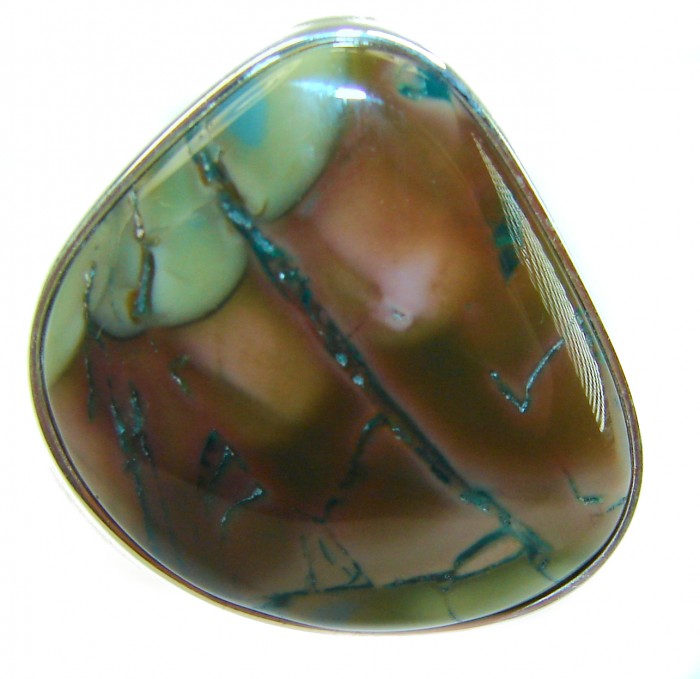 Authentic Morrisonite .925 Sterling Silver handcrafted ring size 8 adjustable - Stone close-up of Morrisonite in handcrafted sterling silver ring.