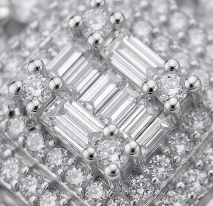 Fancy Design authentic 7.9 carat White Topaz .925 Sterling Silver handcrafted ring size 8 1/4 - Close-up of fancy design White Topaz set in .925 sterling silver.