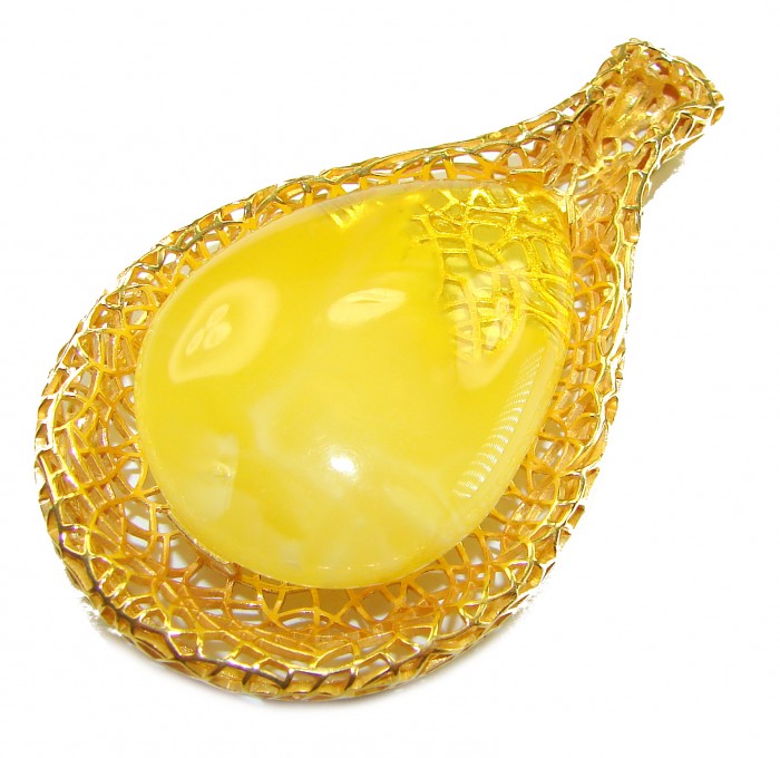 Tiffany Prehistoric Authentic Buttescotch Baltic Amber 22K Gold over .925 Sterling Silver beautifully handcrafted Pendant - Close-up of yellow amber pendant with 22K gold intricate design