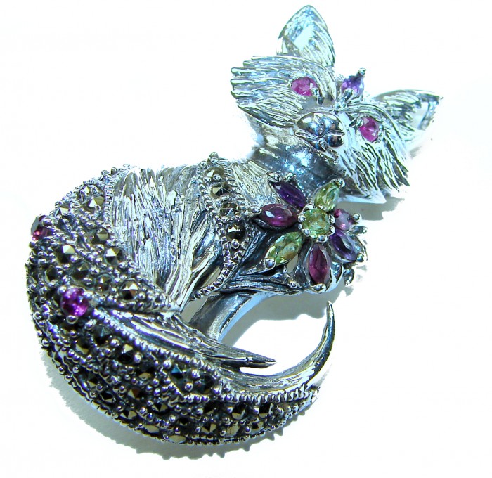 Fox - Natural Ruby .925 Sterling Silver handmade Pendant Brooch - Fox-shaped pendant, top view, featuring rubies and intricate details.