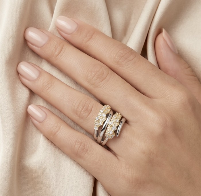 Natural 4.5 carat White Topaz 2 tones .925 Sterling Silver handcrafted ring; s. 6 - Sterling silver ring with white topaz worn on hand, close-up view.