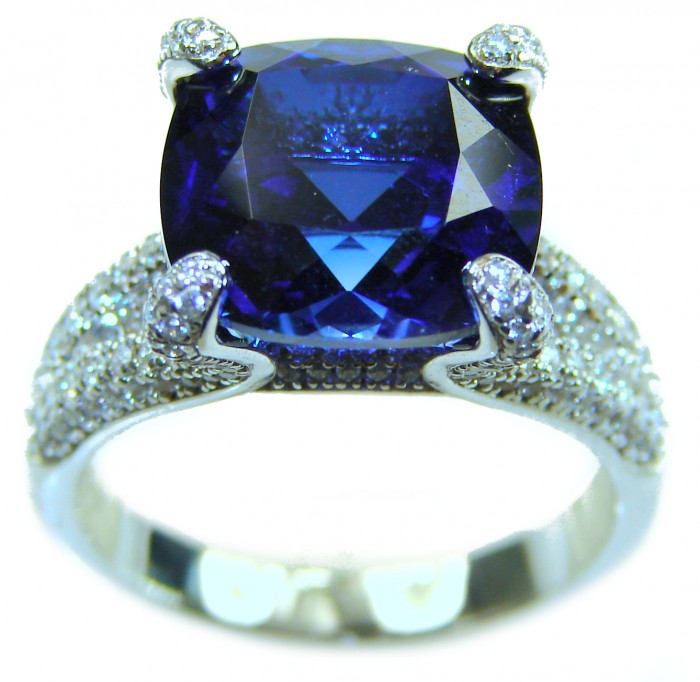 Blue Treasure 9.5 carat London Blue Topaz .925 Sterling Silver handmade Statement Ring size 8 - Close-up of Blue Treasure topaz ring in sterling silver.