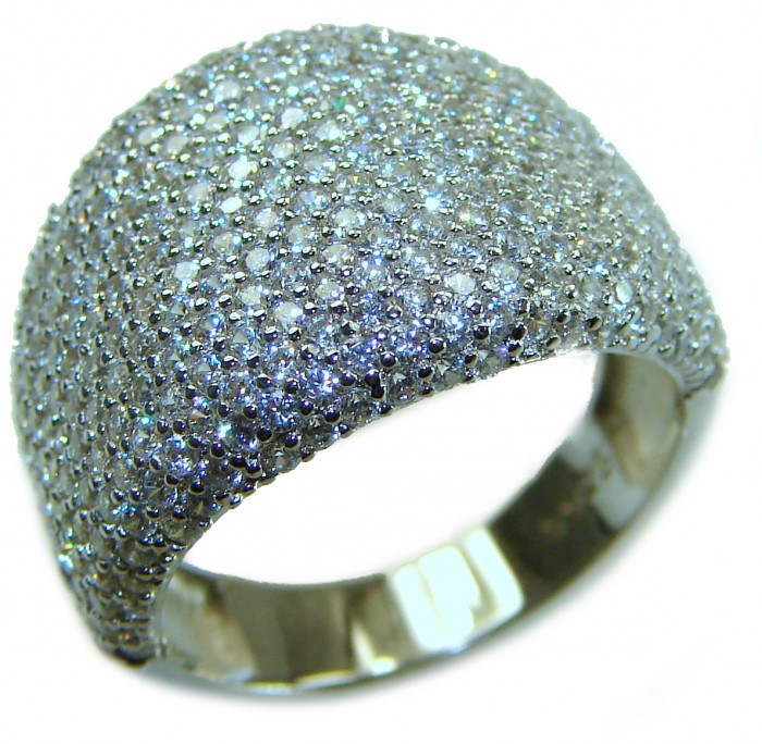 SPECTACULAR 10.5 carat White Topaz .925 Sterling Silver ring size 7 - White topaz sterling silver ring, top view close-up.