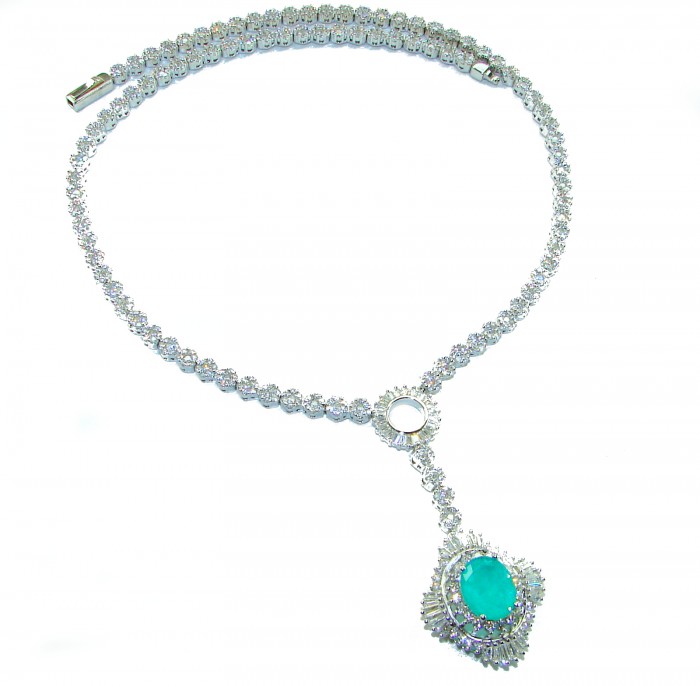 Vintage style - Timless Beauty - 10.5 carat Colombian Emerald 14.8 carat White Topaz .925 Sterling Silver handcrafted Statement necklace - Vintage-style necklace with emerald pendant, top view.