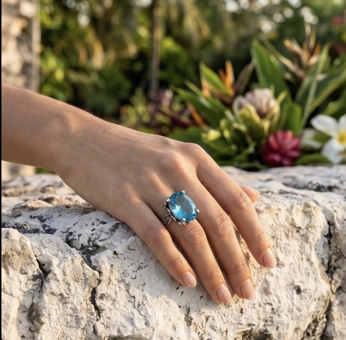Massive Deep Blue 37.8 carat Aquamarine .925 Sterling Silver handcrafted Large ring size 8 - Hand wearing a massive 37.8 carat blue aquamarine silver ring