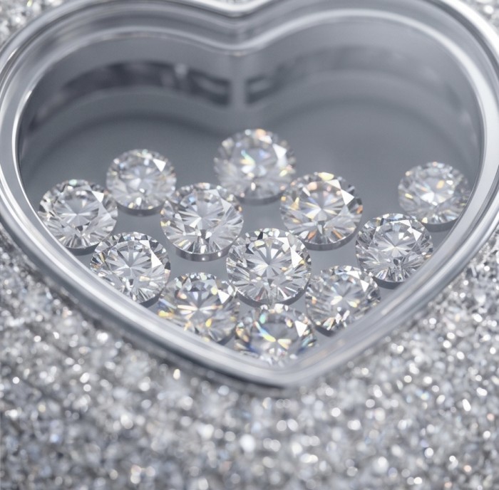 Precious Heart - Floating Memories 4.5 carat White Sapphire .925 Sterling Silver Handcrafted Statement pendant - Stone close-up of Precious Heart 4.5 carat White Sapphire jewelry