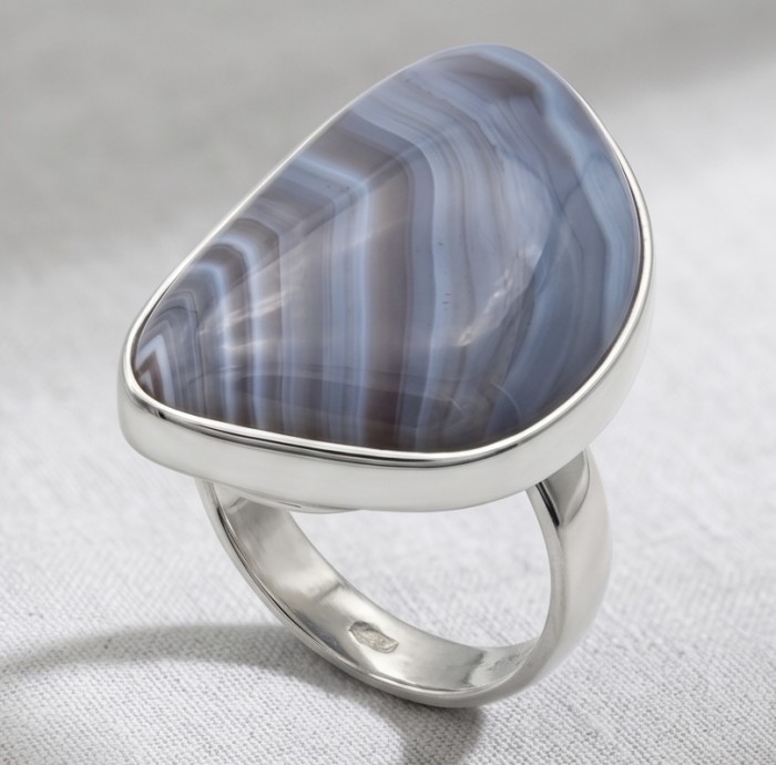 Top quality Scentic Botswana Agate .925 Sterling Silver handcrafted Ring s. 7 adjustable - Top quality Botswana Agate in sterling silver ring close-up view