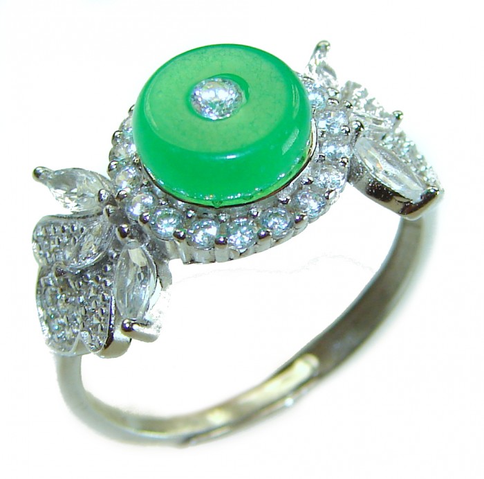 Good Fortune - Vintage Style 4.9 carat Jade .925 Sterling Silver handmade Cocktail Ring s. 7 adjustable - Close-up of Good Fortune vintage jade ring in .925 sterling.