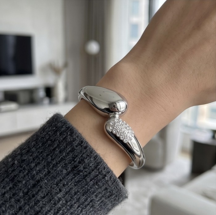 Precious pave White Topaz silver Women bracelet - photo 1