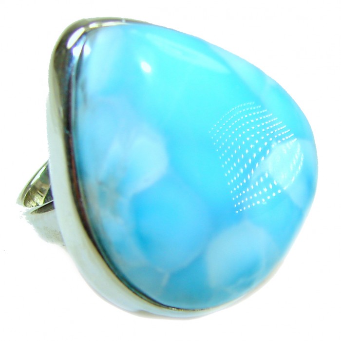 Caribbean Beauty 38.5 carat Genuine perfectly Blue Larimar .925 Sterling Silver handmade LARGE ring size 8 adjustable - Close-up of Caribbean Beauty 38.5 carat blue Larimar ring stone