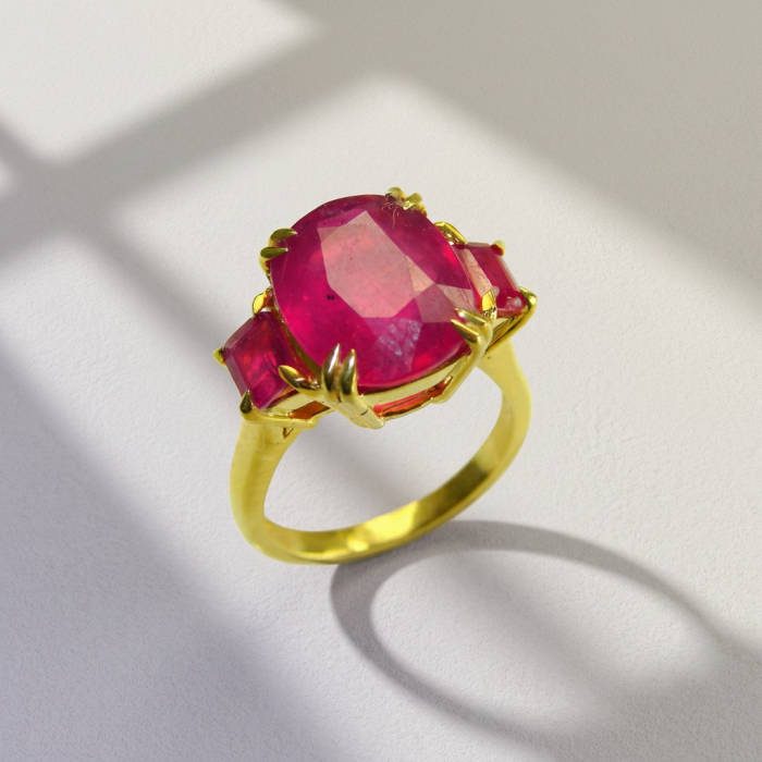 Bella Rosa Genuine 9.8 carat Kasmir Ruby .925 Sterling Silver dipped in 22K Gold Statement Ring size 6 - Ruby ring with gold setting, top view, showing stone close-up.