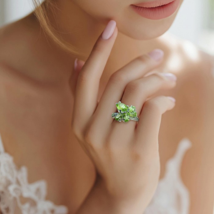 Authentic 8.9 carat Peridot .925 Sterling Silver handmade Ring s. 7 - Peridot ring worn on hand, close-up view.
