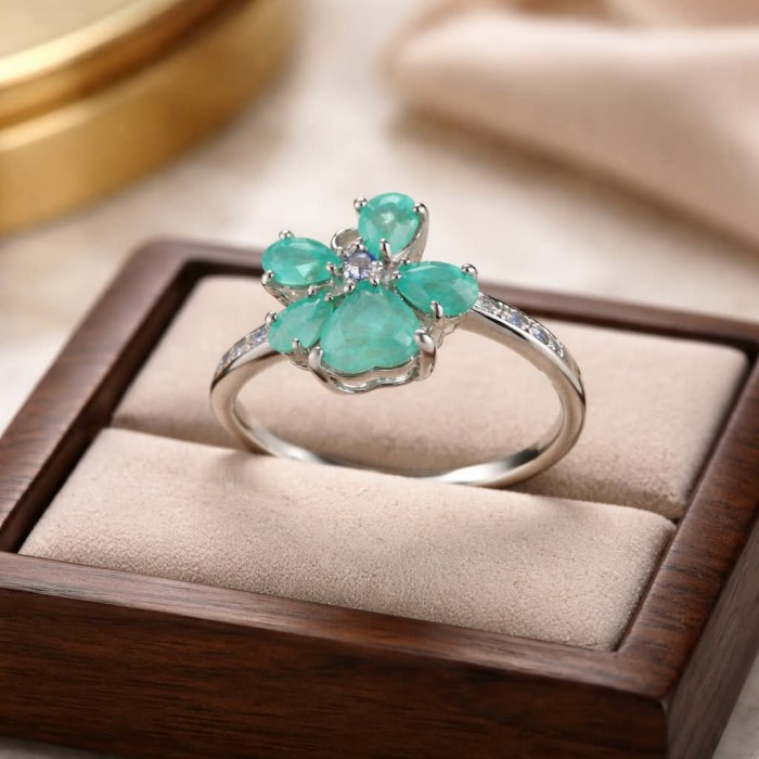 6.4 carat natural Colombian Emerald .925 Sterling Silver handmade Statement Ring size 9 - Side view of 6.4 carat Colombian Emerald ring in .925 Sterling Silver.