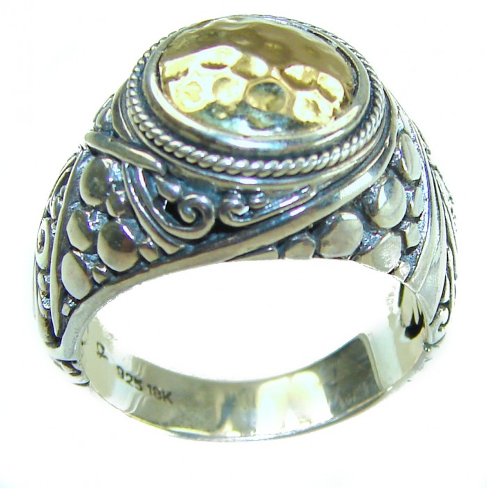 Precious - Bali made 2 tones .925 Sterling Silver handcrafted Ring s. 7 - Bali two-tone sterling silver ring side view with intricate design.