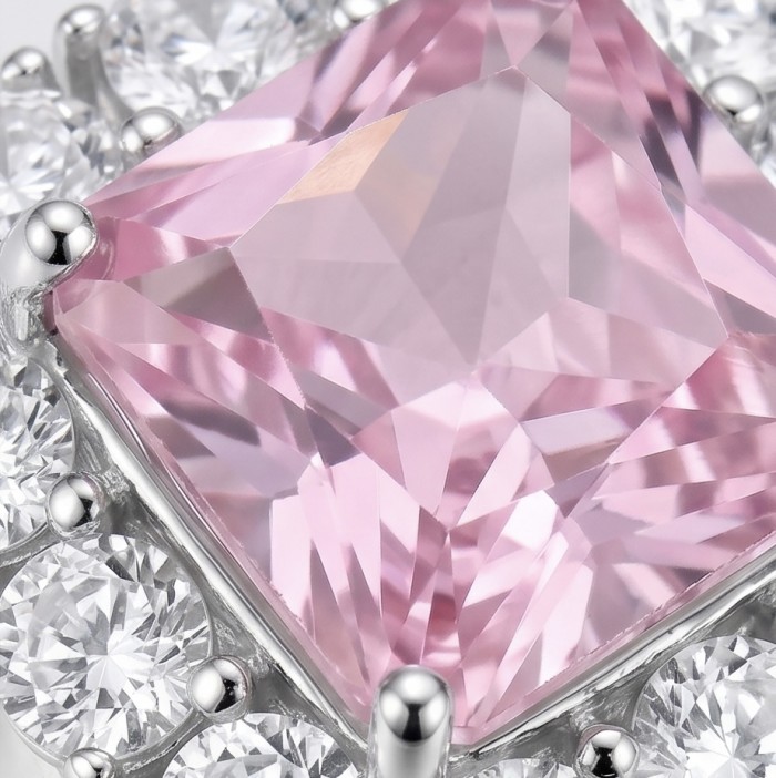 Tiffany - authentic princes cut 14.5 carat Pink Sapphire .925 Sterling Silver Handcrafted Statement Ring size 9 - Close-up of a Tiffany pink sapphire ring with diamond accents