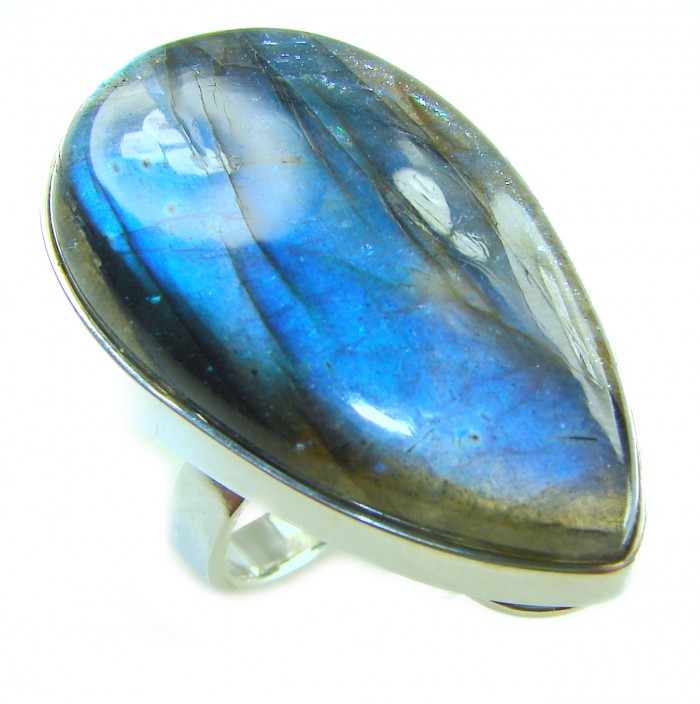Shimmering Natural Labradorite .925 Sterling Silver handcrafted Large ring size 8 adjustable - Labradorite ring with blue shimmer, close-up, set in .925 sterling silver.