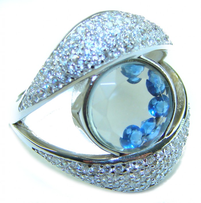 Floating Memories 12.5 carat Sapphire .925 Sterling Silver Handcrafted Ring size 8 - Floating Memories Sapphire Ring close-up, 12.5ct in .925 Sterling Silver