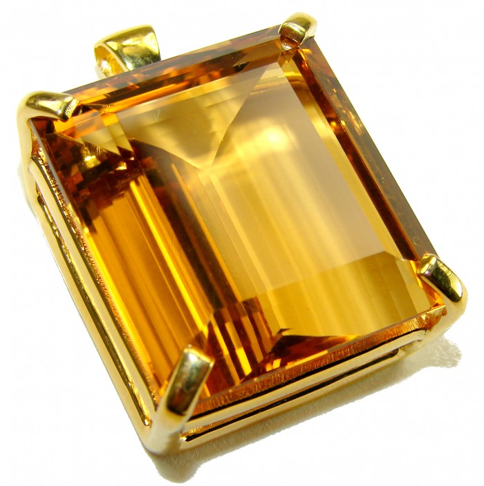 Luxury genuine 33.5 CARAT baquette cut Champagne Topaz .925 Sterling Silver dipped in 18K Gold handmade Pendant - Close-up of luxury 33.5 carat champagne topaz pendant in gold setting