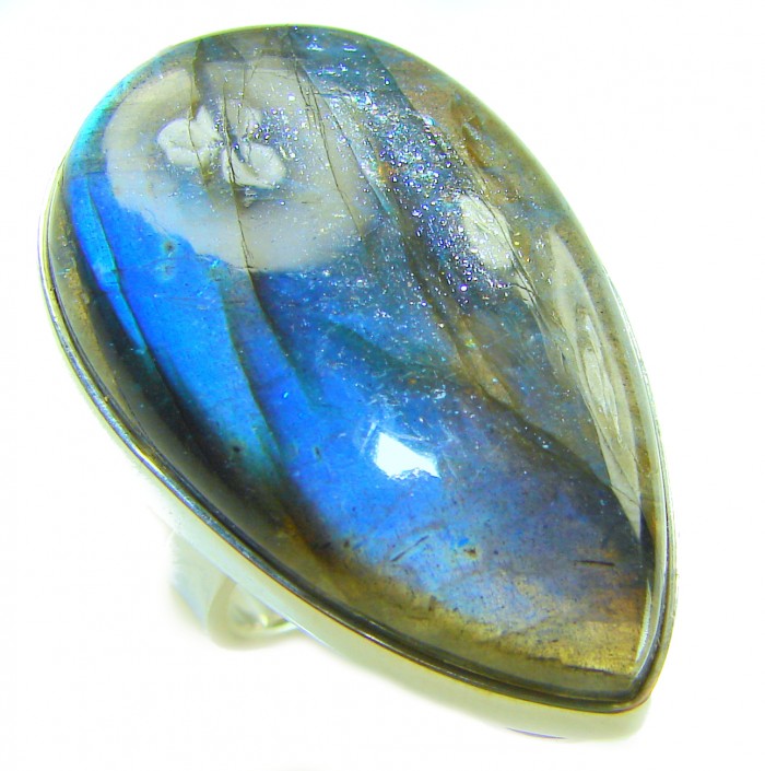 Shimmering Natural Labradorite .925 Sterling Silver handcrafted Large ring size 8 adjustable - Close-up of shimmering Labradorite stone in .925 Sterling Silver setting.