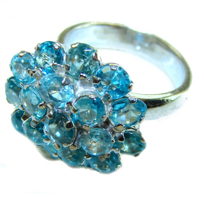 16.8 carat authentic Aquamarine .925 Sterling Silver Handcrafted Ring size 7 1/4 - Aquamarine ring close-up, showcasing stones and sterling silver setting.