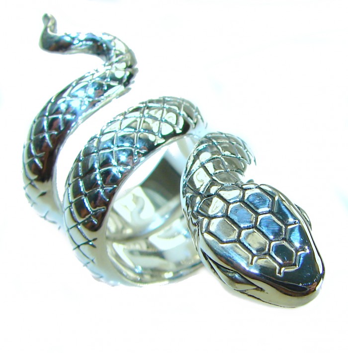 Large Boa Snake .925 Sterling Silver handcrafted Statement SPINAL Ring size 6 - Close-up of large boa snake ring in .925 sterling silver.