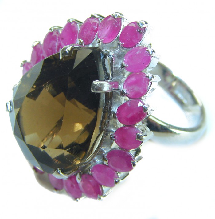 Incredible 45.5 carat Champagne Smoky Topaz Aquamarine .925 Sterling Silver Ring size 6 1/4 - Close-up of champagne smoky topaz ring with pink stone accents