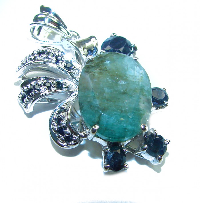 Julietta - Perfect quality authentic 11.2 Grandidierite Sapphire .925 Sterling Silver handmade Pendant - Close-up of Julietta pendant with Grandidierite and sapphires