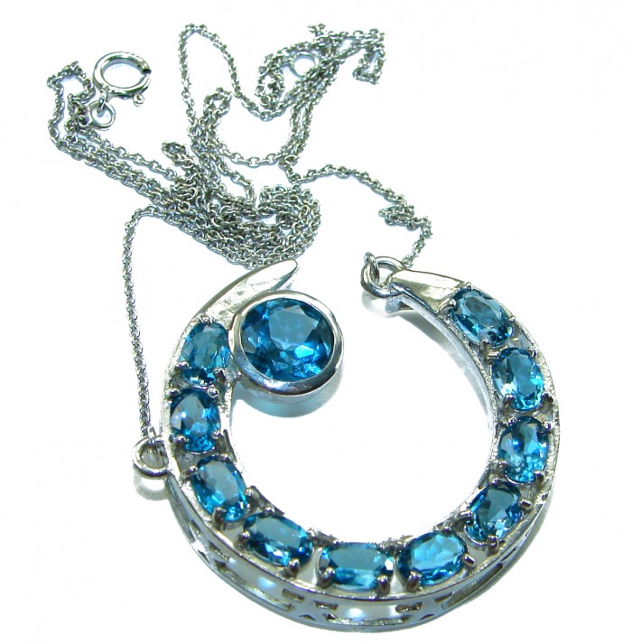 15.2 carat Blue Brilliance London Blue Topaz .925 Sterling Silver handcrafted Necklace - Blue Topaz necklace on chain, front view with stone detail
