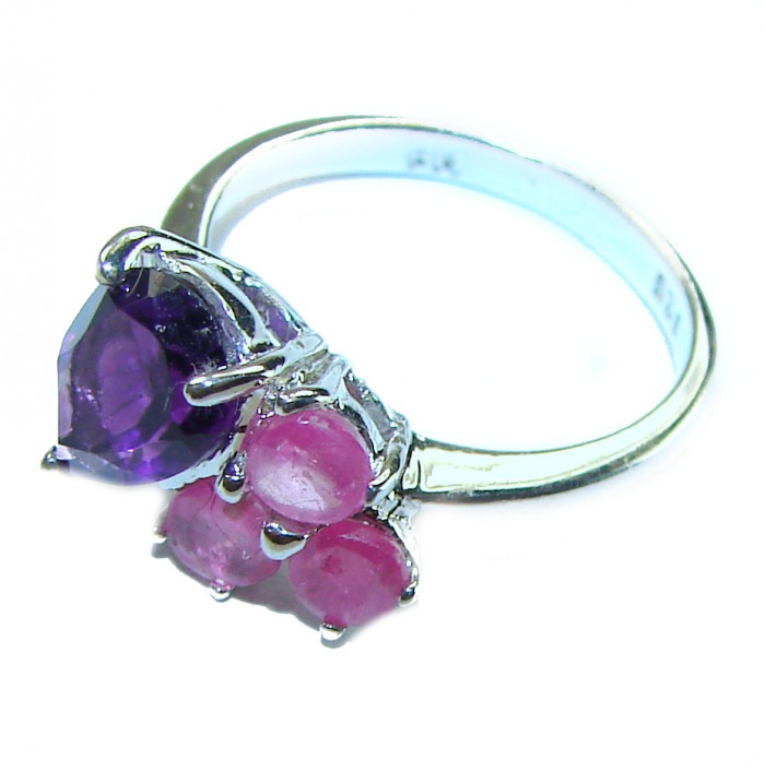 4.2 carat Amethyst .925 Sterling Silver Handcrafted Ring size 5 - Side view of 4.2 carat amethyst sterling silver ring