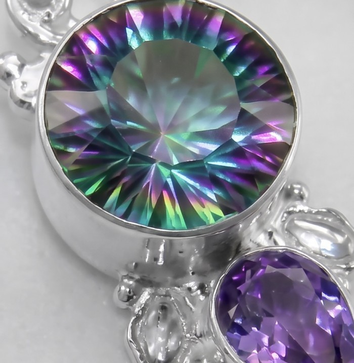 14.2 carat Mystic Topaz Silver earrings - Stone close-up of 14.2 carat Mystic Topaz Silver earrings