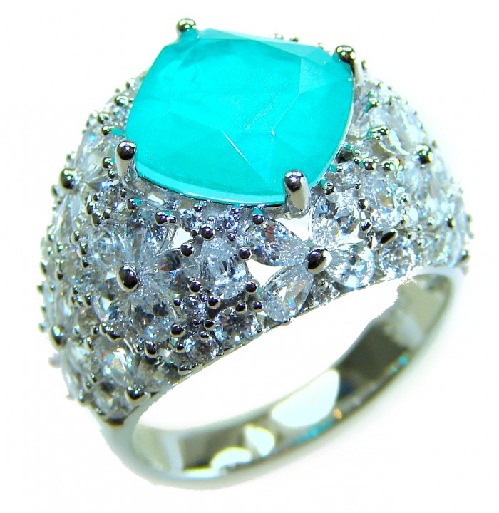 Vintage style - Timless Beauty 6.5 carat Emerald .925 Sterling Silver handcrafted Statement ring size 7 1/2 - Close-up of vintage style ring with emerald and sparkling stones