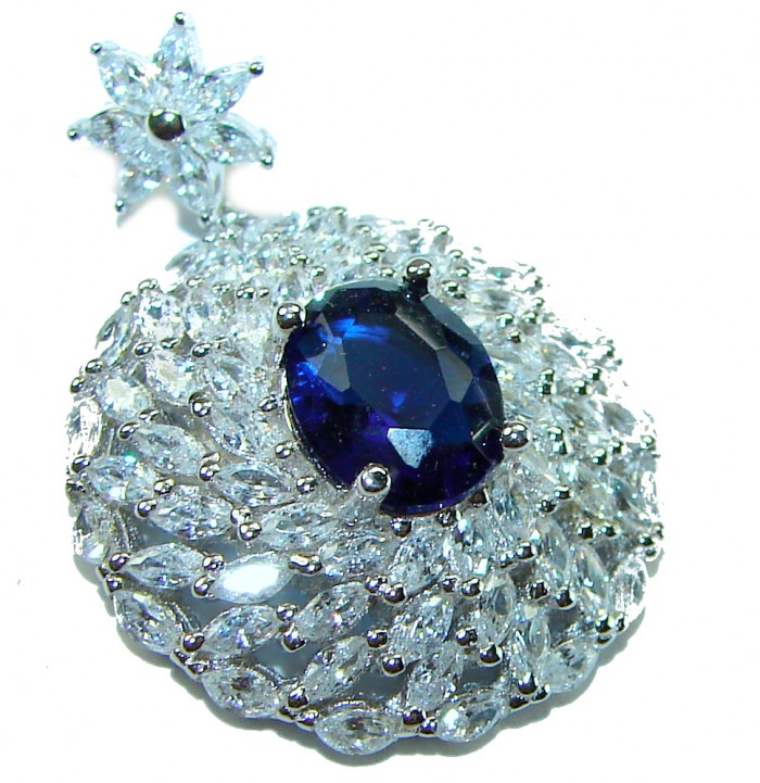 Luxurious 5.5 carat Sapphire White Sapphire .925 Sterling Silver handcrafted pendant - Close-up of a sapphire and white sapphire sterling silver brooch