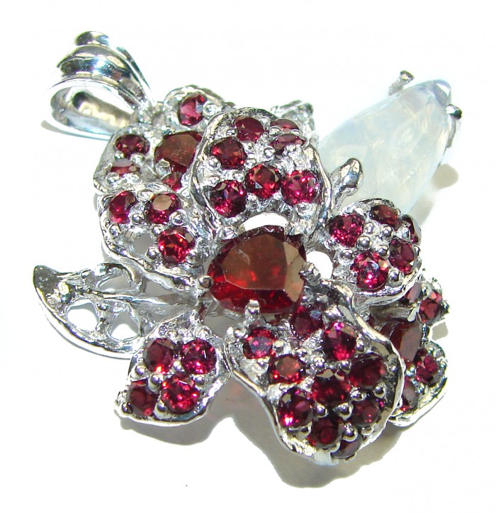 Carmen authentic Garnet Moonstone .925 Sterling Silver handcrafted pendant - photo 1
