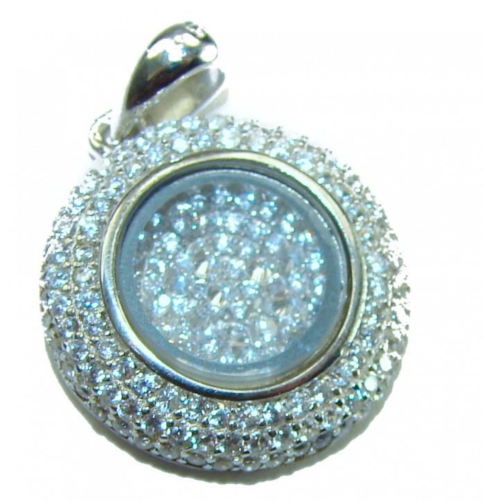 Floating Memories 4.5 carat White Sapphire .925 Sterling Silver Handcrafted Statement pendant - Floating Memories white sapphire pendant close-up, sparkling front view