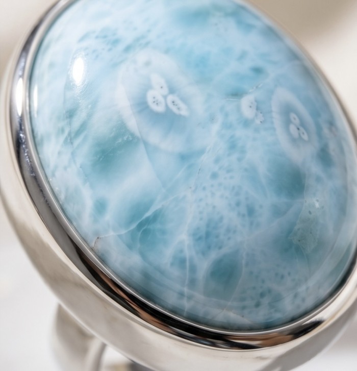 26.8 carat Blue Perfection natural Larimar .925 Sterling Silver handmade Large ring size 8 adjustable - Close-up of 26.8 carat Blue Perfection Larimar in .925 Sterling Silver.