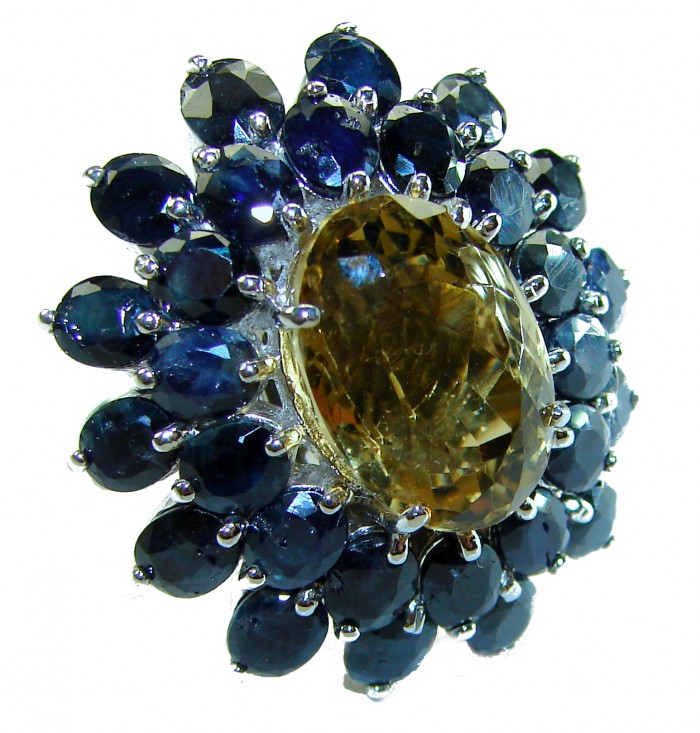 Golden Royalty 22.5 carat Citrine Sapphire .925 Sterling Silver Handcrafted Huge Ring size 8 - Close-up of Golden Royalty 22.5 ct Citrine Sapphire Sterling Silver ring