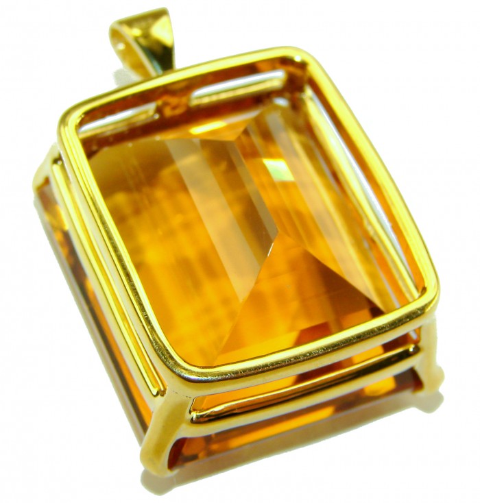 Luxury genuine 55.5 CARAT baquette cut Champagne Topaz .925 Sterling Silver dipped in 18K Gold handmade Pendant - Close-up of luxury 55.5 carat baguette cut champagne topaz pendant