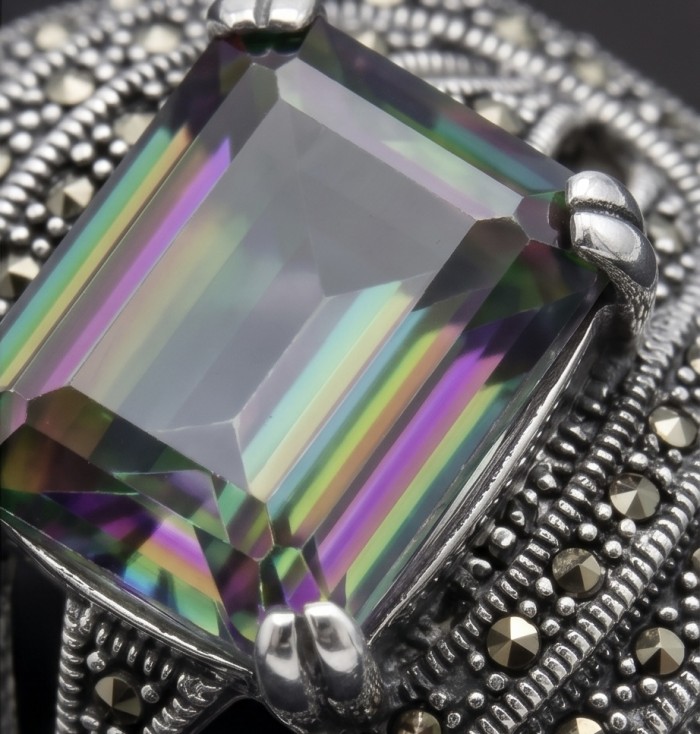 Big Dreamer Massive 17.8 carat Mystic Topaz .925 Sterling Silver handcrafted Large ring size 8 - Close-up of Mystic Topaz stone in sterling silver setting.