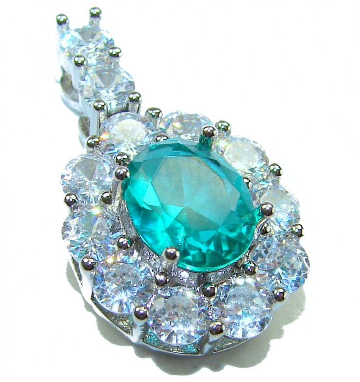 Divine Beauty 8.5 carat Aquamarine .925 Sterling Silver handcrafted pendant - Aquamarine and diamond pendant, stone close-up, sterling silver setting.