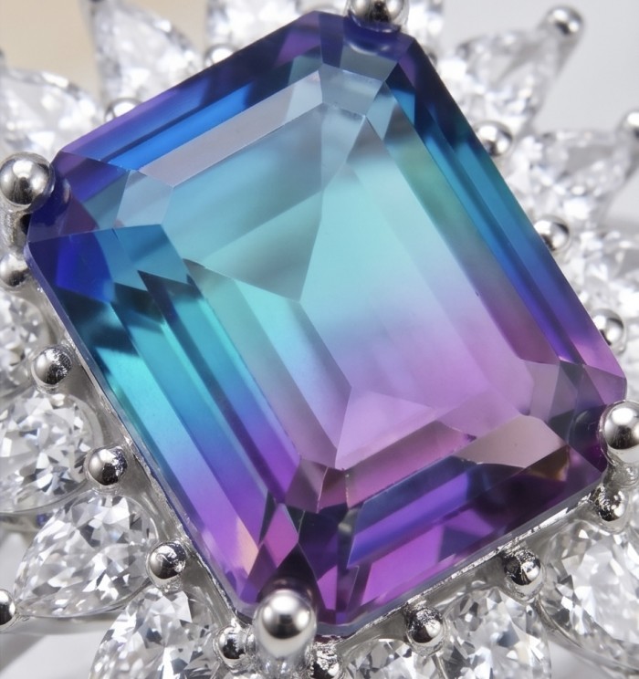 6.8 carat Brazilian Tourmaline .925 Sterling Silver dipped in 18K Gold Perfectly handcrafted Ring s. 8 - Close-up of 6.8 carat Brazilian Tourmaline in sterling silver setting