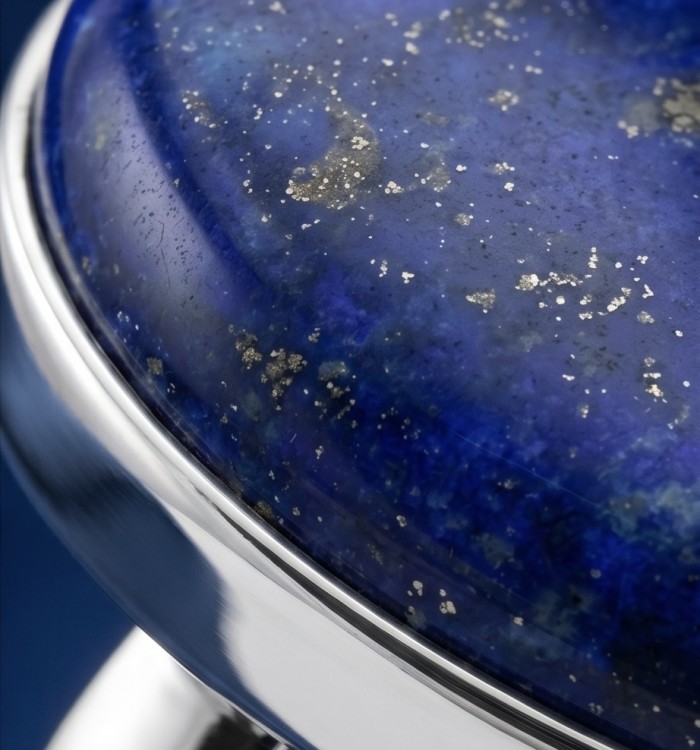 Natural 24.5 carat Lapis Lazuli .925 Sterling Silver handcrafted ring size 8 adjustable - Close-up of 24.5 carat Lapis Lazuli set in .925 Sterling Silver