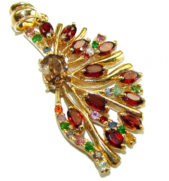 Smoky Topaz 8.5 carat Brazilian Smoky Topaz 18K Gold over .925 Sterling Silver handmade Pendant - Colorful gemstone pendant close-up with 18K gold detailing.