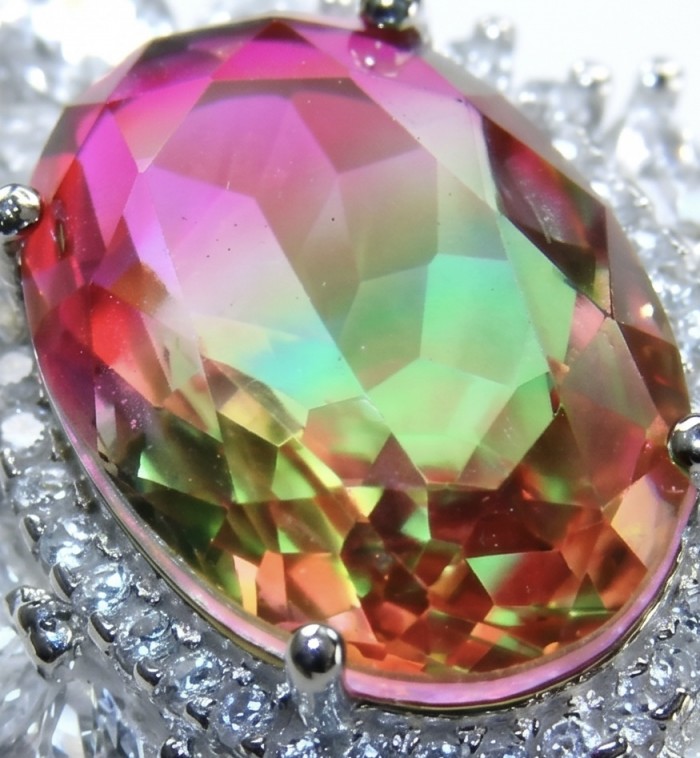 Carolyn 6.8 carat Brazilian Tourmaline .925 Sterling Silver Perfectly handcrafted Ring s. 7 1/2 - Close-up of Carolyn 6.8 carat Brazilian Tourmaline in Sterling Silver.